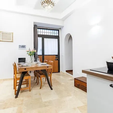 شقة Bottega Augustea Duplex In Monti