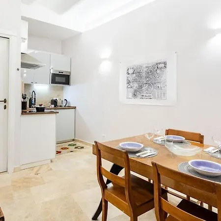 Bottega Augustea Duplex In Monti *