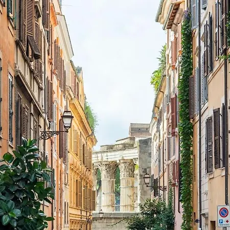 Bottega Augustea Duplex In Monti Rome