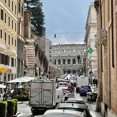 Apartment Bottega Augustea Duplex In Monti Rome