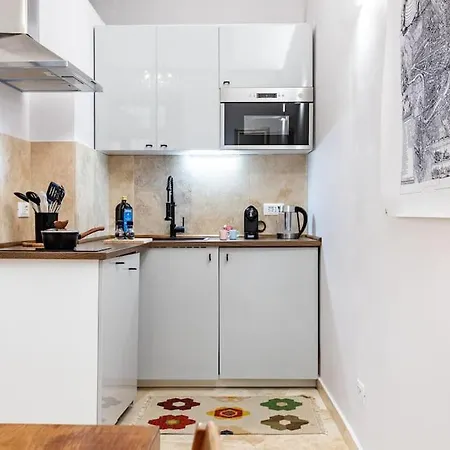 Апартаменты Bottega Augustea Duplex In Monti *